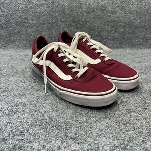 Vans Ward Burgundy Low Top Sneaker PY0104